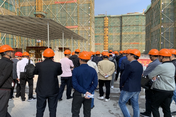 路灣村東側(cè)地塊商住用房項目（香樟灣）南標段工程舉行觀摩培訓交流會